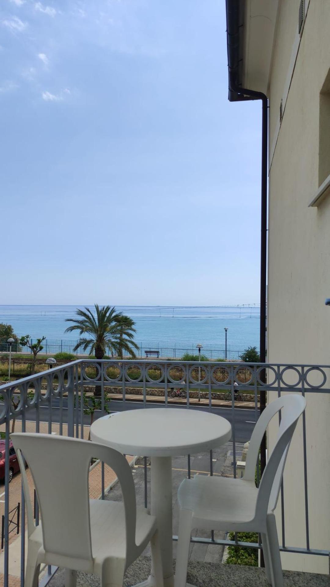 بيترا ليغوري Residence Villa Carmen Fronte Mare A 50 Mt المظهر الخارجي الصورة