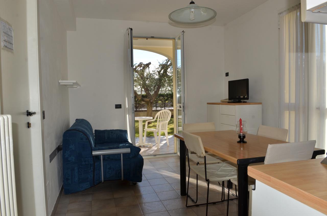 بيترا ليغوري Residence Villa Carmen Fronte Mare A 50 Mt المظهر الخارجي الصورة